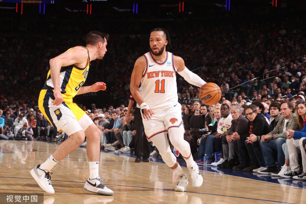 并在英超中 并在英超中